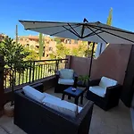 Aphrodite Gardens Modern Daire Pafos